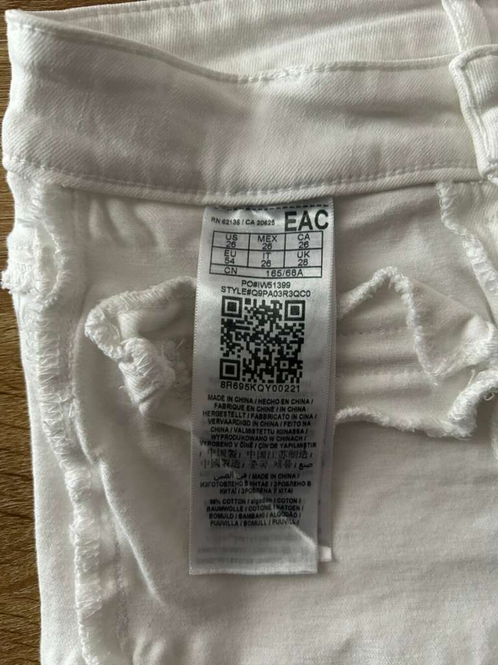 Guess White Cropped Jeans Women Size 26 High Rise Raw Hem Denim Pants - Picture 10 of 10